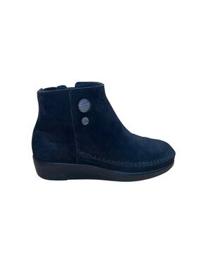 SAS Women’s Black Suede Wide Width Zip Up Closure Ankle Booties Size 6.5